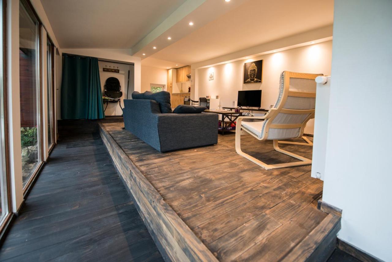 Le Chalet Naturzen Hastiere-par-dela Экстерьер фото